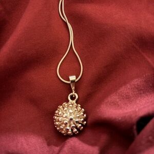 Elegant Sterling Silver Pendant Necklace